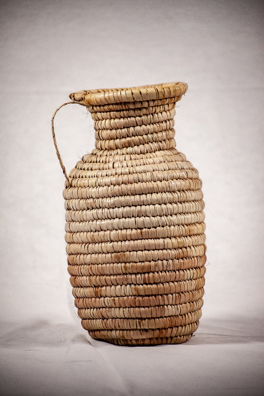 Randa (Large), Raffia Flower Vessel, Hand Woven Vase, Rustic Home Décor